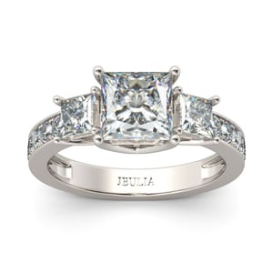 Jeulia Simple Three Stone Princess Cut Sterling Silver Ring