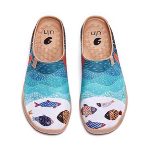 Happy Fish Men Slipper - 12.5