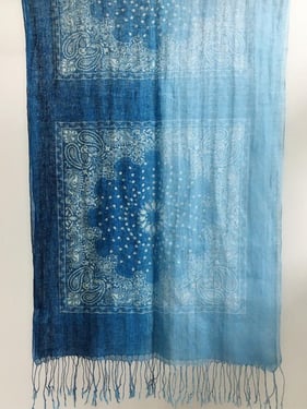 Artisanal 100% Linen Wax-Dyed Scarf - Square Blooms / One-Size