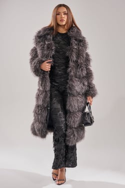 AKIRA Noelle Zip Off Trench Coat | Black | Size XL