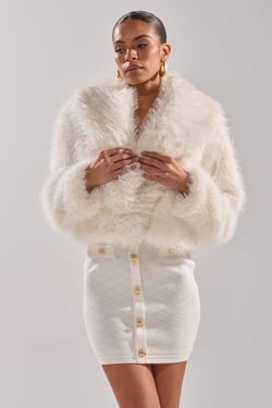 AKIRA Poppy Cropped Faux Fur | White | Size 1X/2X