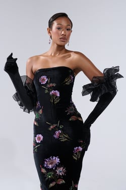 AKIRA At The Gala Velvet Gloves | Black