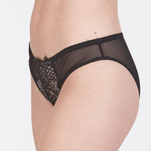 Little Women Lila Brief