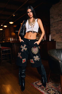AKIRA Wild And Free Denim Shorts | Black | Size 1X