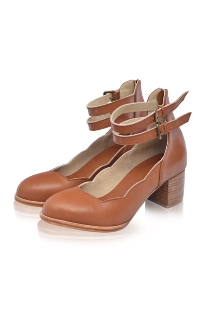 Lily Valley Leather Heels (Sz. 7)