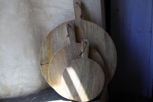 nkuku Mango Wood Pizza Boards | Serveware | Large