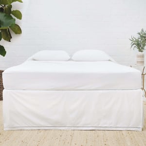 Como Ladder Stitch Bedskirt