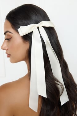 Whimsy Bow Hair Clip Cream