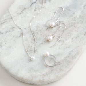 La Vie en Pearl set in White Gold