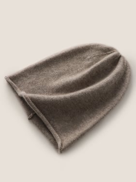 100% Cashmere Dense-Knit Slouchy Beanie - Deep Camel / One Size