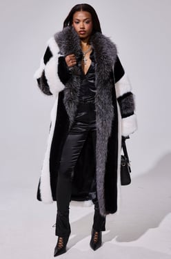 AKIRA Want It All Faux Fur | Size Large/XL
