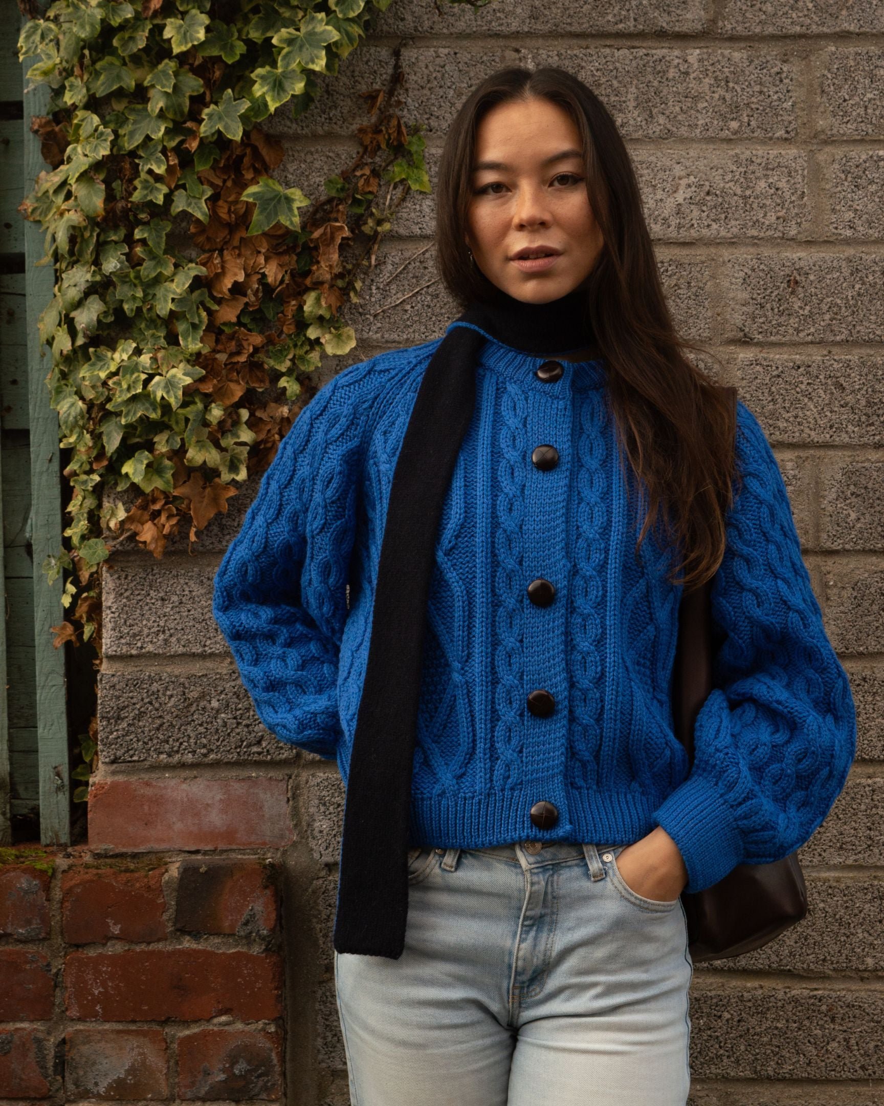 Avening Knitted Skinny Scarf