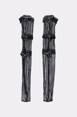 AKIRA Pretty N Proper Bow Socks | Black