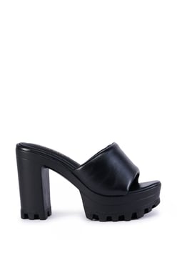 AKIRA Azalea Wang Cool Cat Chunky Slip On Platform Sandal | Black | Size 7