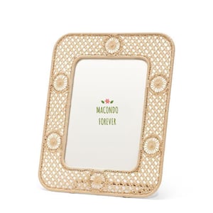 Sunburst Handwoven Iraca Picture Frame - 5x7 - Natural Palm with Color Accents / Red