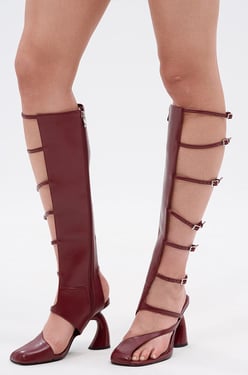AKIRA Azalea Wang Andrius Gladiator Sandal | Burgundy | Size 7.5