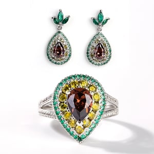 Jeulia Avocado Design Double Halo Pear Cut Sterling Silver Jewelry Set