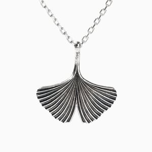 Jeulia Leaf Design Sterling Silver Necklace