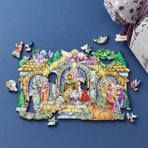 Nativity Window - Large Cracker