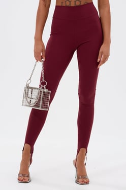 AKIRA Drive Me Crazy Stirrup Legging | Burgundy | Size 2X