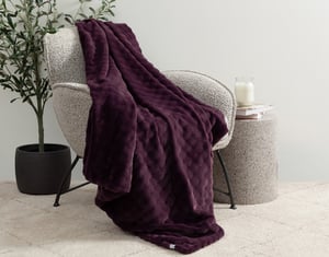 QE Home Mini Bubble Throw in Mulberry, Geometric, Purple