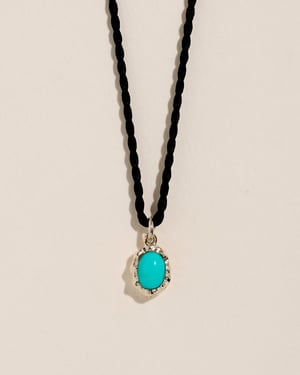 December Ovalado Pendant