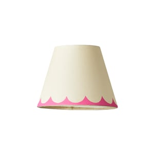 18cm pendant shade in hot pink scallops