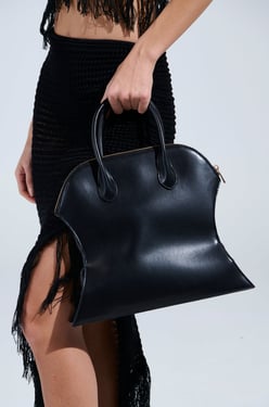 AKIRA You Not Used To This Purse | Black