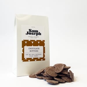 43% Oat milk chocolate buttons