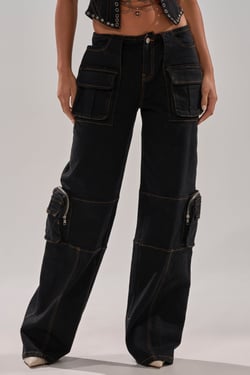 AKIRA Feeling Frisky Cargo Denim Pants | Black | Size XL