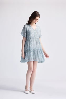 Floral Short Tiered dress in Light Blue - Floral Poetry / M