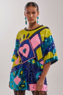 AKIRA Queen Of Hearts Sequin T-Shirt Dress | Size Small/Medium