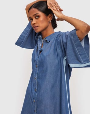Letting Loose Shirt in Blue Denim - Ultramarine Blue / L