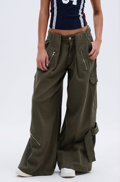 AKIRA Cool Girl Era Trouser Pants | Size XL