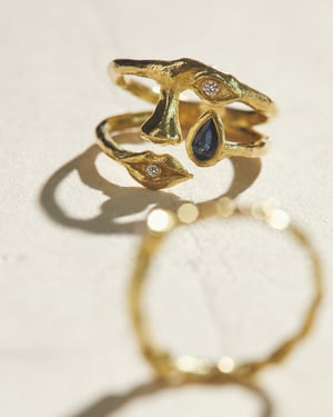 Portrait Ring - 8 / 18K Yellow Gold