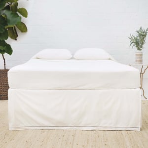 Como Ladder Stitch Bedskirt