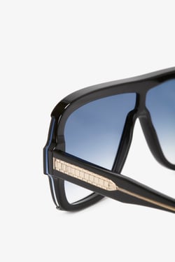 Victoria Beckham Layered Mask Sunglasses In Black Gradient - ONE SIZE - Womens