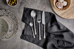 nkuku Usa Cutlery Set Set Of 16 | Serveware | Silver
