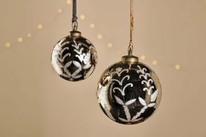 nkuku Giant Bauble | Christmas Decorations | Antique Gold | Small 15 cm