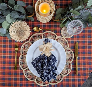 Petal Perfection Handwoven Iraca Placemat - Solid Color (one color) / Natural