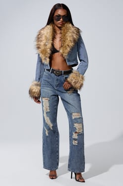 AKIRA New Gisele Cropped Fur Trim Jacket | Light Blue | Size Large
