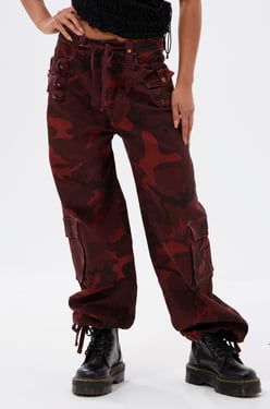 AKIRA Cant See Me Camp Cargo Jogger Pants | Burgundy | Size 2X
