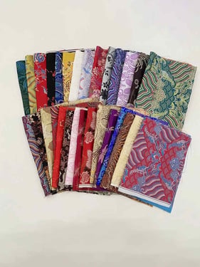 Yarn-Dyed Fabric Scraps for Clothes & Patchwork (10 Pieces) - Brocade / Large