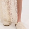 AKIRA Azalea Wang Mills Ivory Pearl Flat Shoes | Size 6