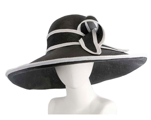 Wide brim black & white racing hat CU490