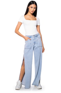 AKIRA Paxton Square Neck Seamless Short Sleeve Bodysuit | White | Size Small/Medium