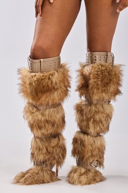 AKIRA Azalea Wang Amalbert Multi Fur And Buckles Boot | Brown | Size 11