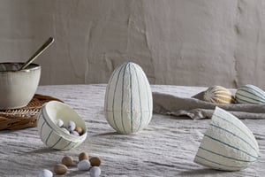 nkuku Surya Recycled Cotton Paper Standing Opening Egg | Decorative Accessories | One Size | Teal & Cream