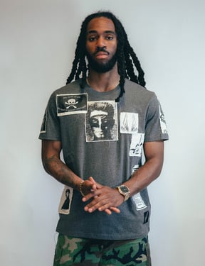 Saint' Multipatch T-Shirt in Grey