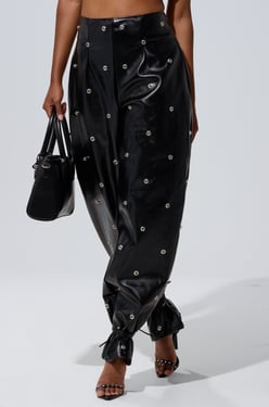 AKIRA Work It Baby Faux Leather Barrel Pants | Black | Size 1X